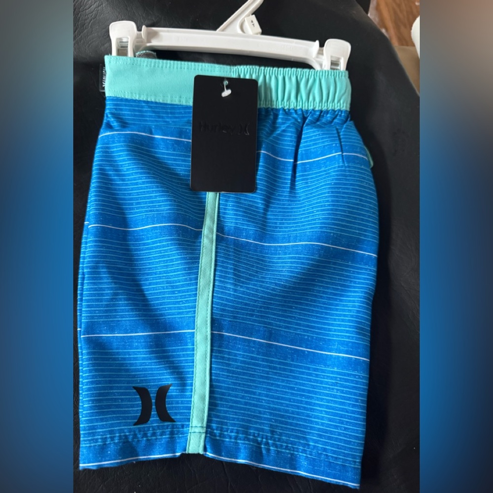 Hurley Shoreline Boys Board Shorts Trunks - Picture 4 of 7